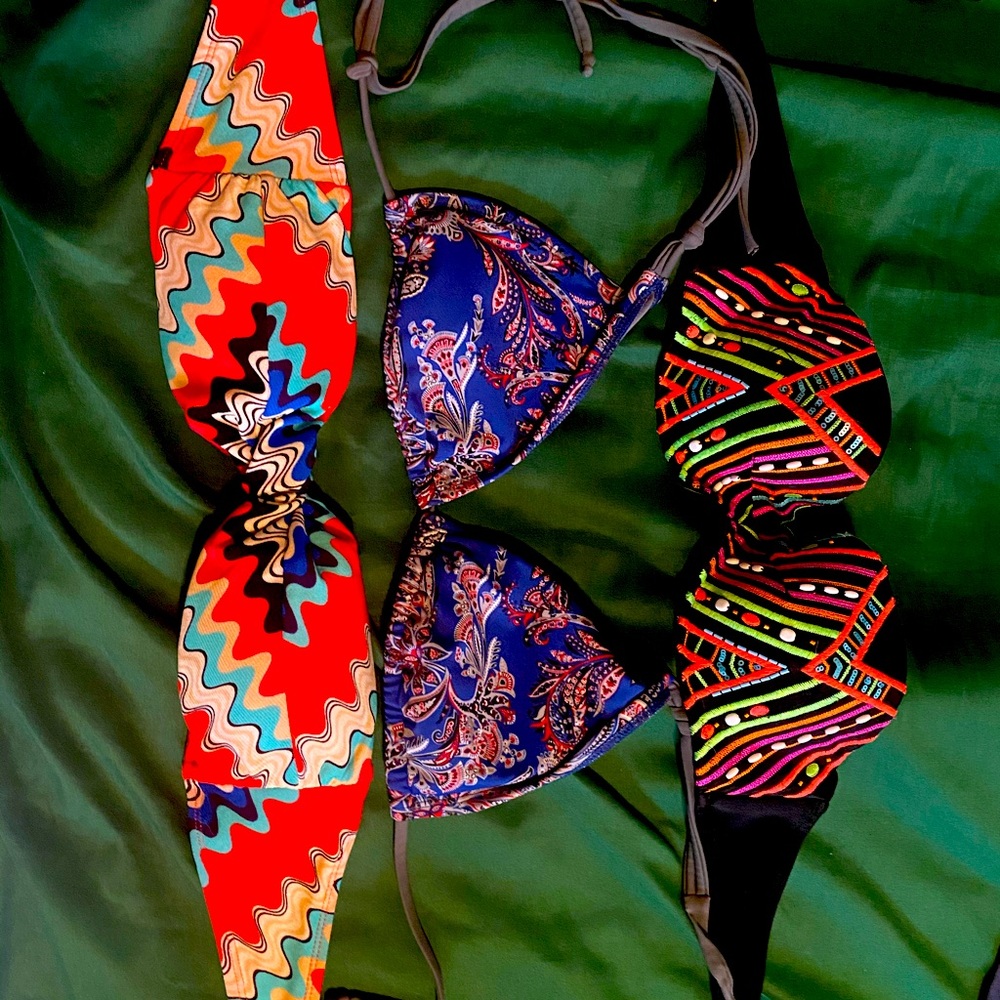 Converse, Old Navy, and Victoria’s Secret bikini